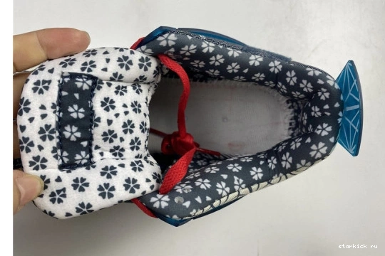 CW0898-400 Air 4 Sashiko CW0898-400 Retro SE Jordan 0216